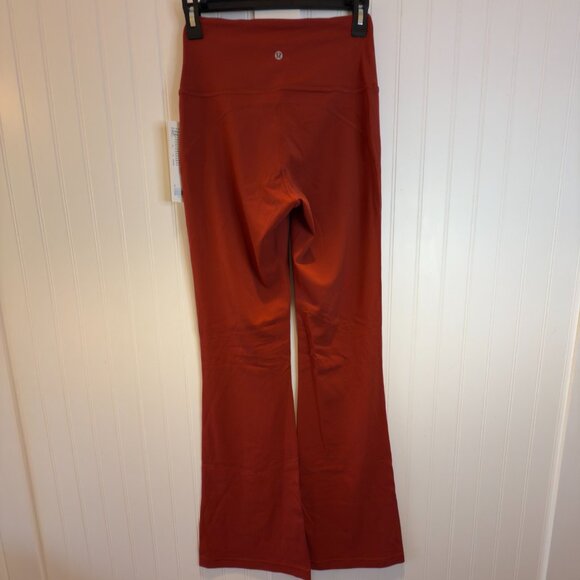 NWT Lululemon Groove Super-High-Rise Flared Pant *Nulu 32.5" in Cayenne Size 6 - Picture 4 of 6